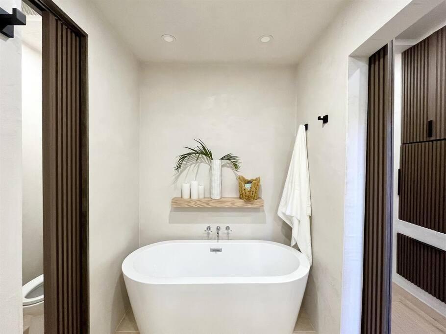 Tiki Tiki - Gorgeous Boho Beach Hideaway! ไวเลอา ภายนอก รูปภาพ